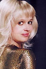  Russische schauende Blondine